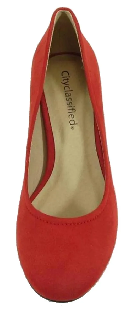 City Classified Women's Round Closed Toe Chunky Block Heel Pump