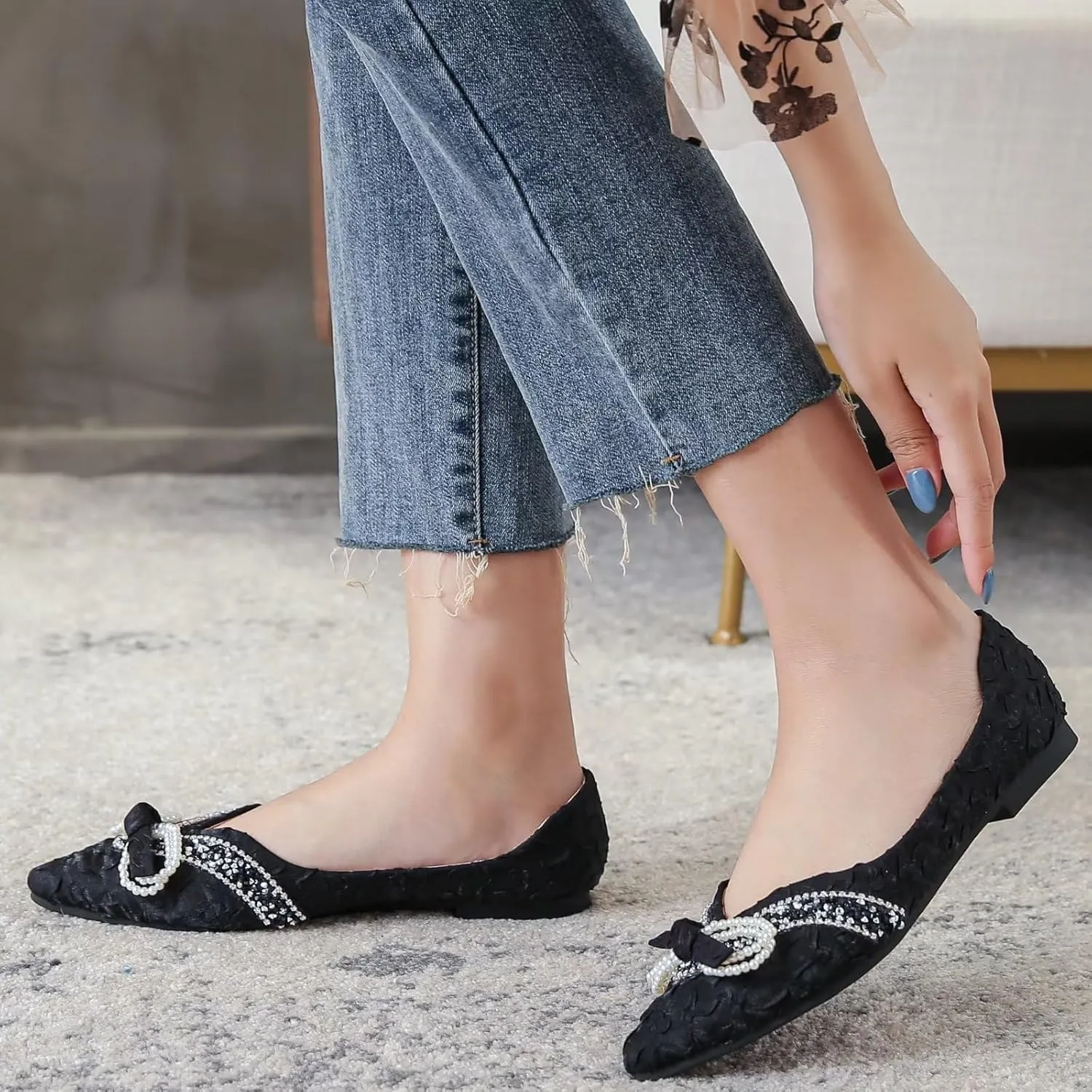 INEELUYI Women's Simple Elegant Style Pointy Toe Bow Dress Ballet Flats Comfortable Anti-Slip Walking Loafers