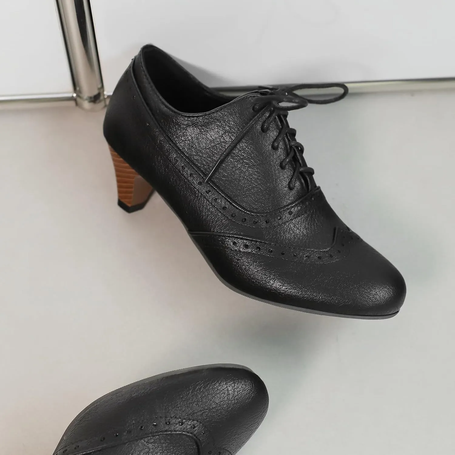 Women's Brown Classic Leather Stacked Heel Dress Mary Jane Round Toe Elegant Office Pumps